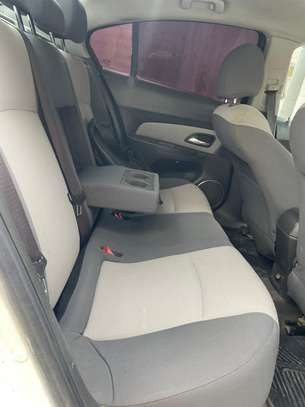 Chevrolet Cruze LT 2011 image 8