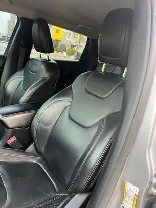 Jeep Cherokee 2015 Gris Automatique SUV image 9