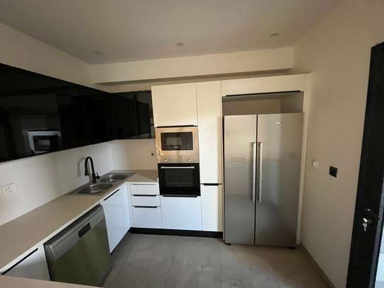 Appartement F4 à louer au plateau image 8