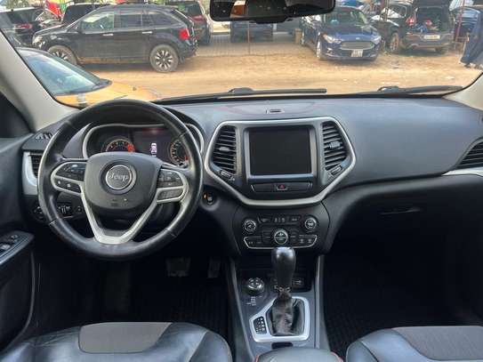 Jeep Cherokee Trailhawks image 6