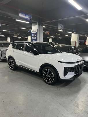 JETOUR X70 PLUS image 1