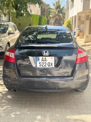 Honda crosstour image 5