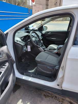 Ford Escape image 7