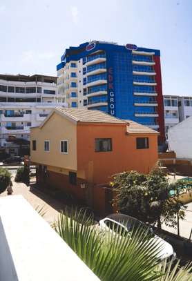 Villa 4 Chambres à Louer – Almadies, Résidence Sécurisée image 11