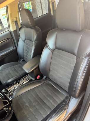 MITSUBISHI Outlander 2019 image 5