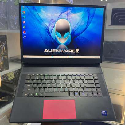 Alienware 16 Area (2025) RTX 5070Ti Ultra 9 Ram 32Go SSD 2To image 1