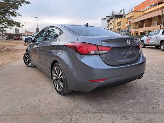 Hyundai elantra image 6