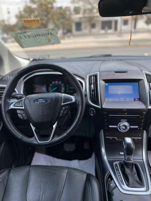 Ford Edge Titanium 2018 image 9