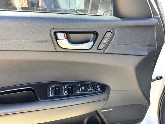 Kia optima SXL image 14