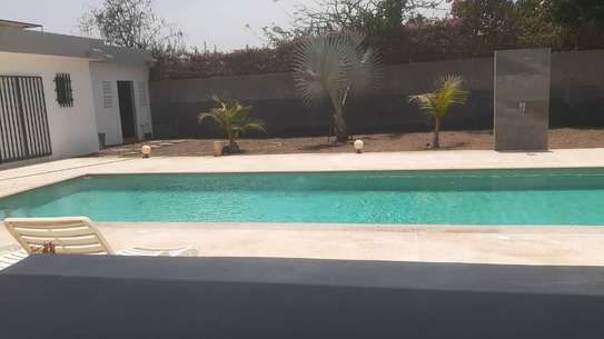 Villa meublée avec piscine à Ngaparou image 1