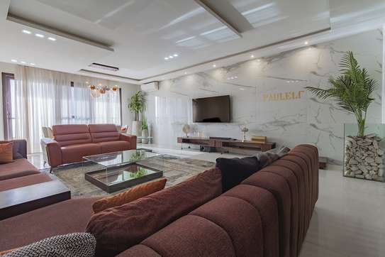 F5 de 210 m2 haut de gamme à vendre à Yoff image 2