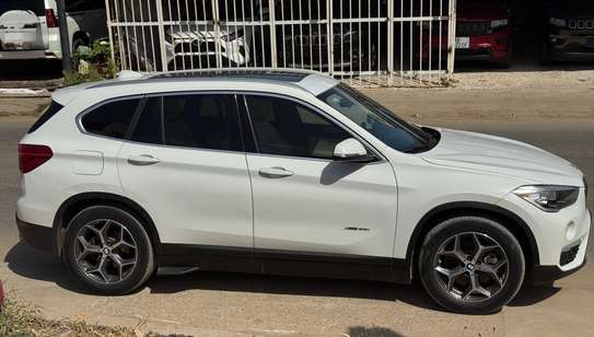 BMW X1 2018 Xdrive 2.0 full options image 9