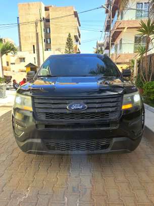Ford Explorer 2017 image 3