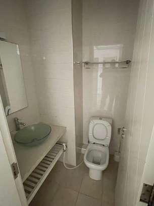 Appartement à louer au Point E image 11