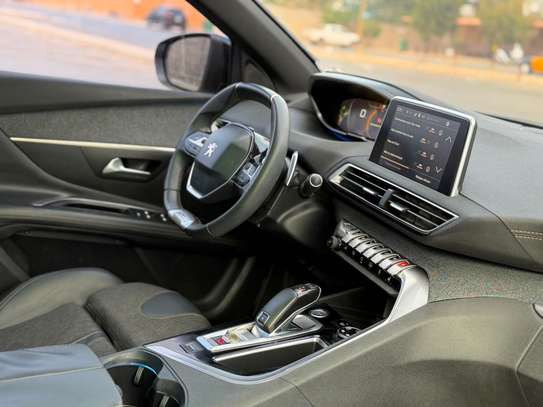 Peugeot 3008 gt Line 2018 image 6
