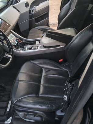 Range rover sport image 5