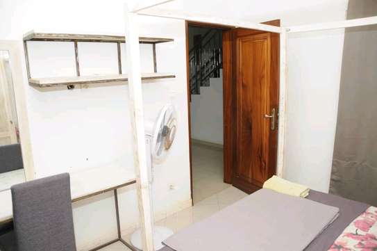 Chambre meublée à louer ( Chez Ouly) image 5