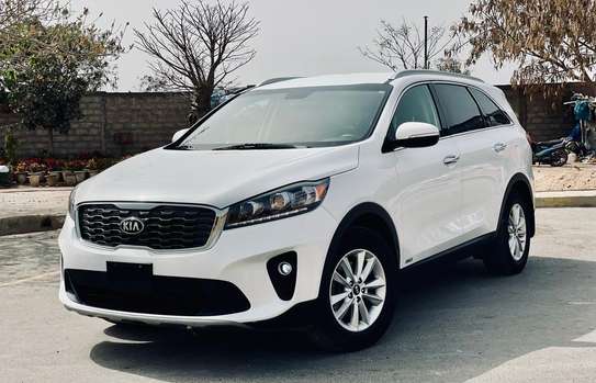 KIA SORENTO image 9