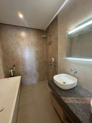 APPARTEMENT À LOUER F4 AUX ALMADIES RECASEMENT 1 image 4