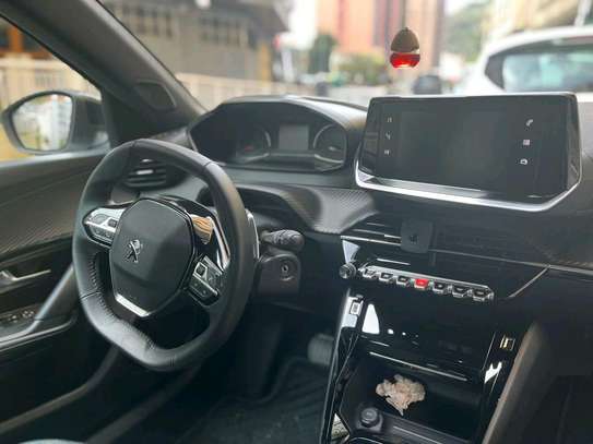PEUGEOT 2008 2023 image 4