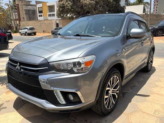Mitsubishi RVR GT image 9