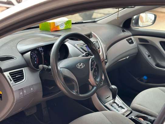 Hyundai elantra image 7