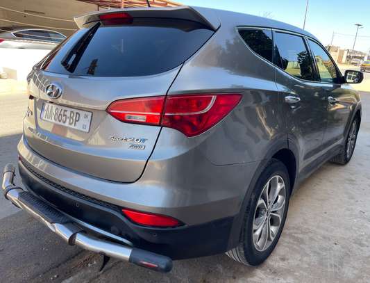 Hyundai santafe LIMITED full options 4x4 image 5