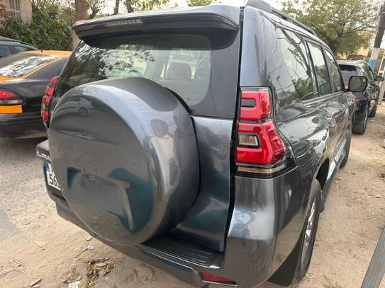 Toyota Prado 2019 image 6