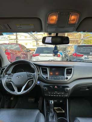 HYUNDAI TUCSON 2018 image 14