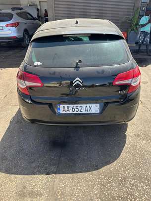 Citroen C4 année 2012 image 2