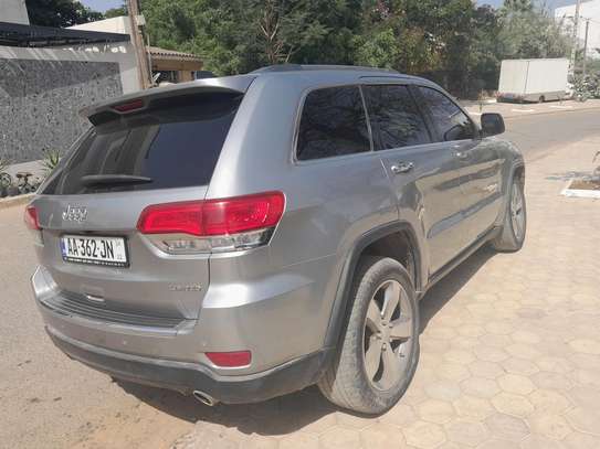 Jeep cherokee image 6