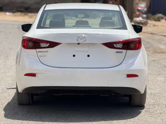 Mazda 3 image 6