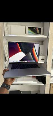 MacBook Pro  2021 16 Pouces - M1 Pro | 16GB RAM | 512 image 6