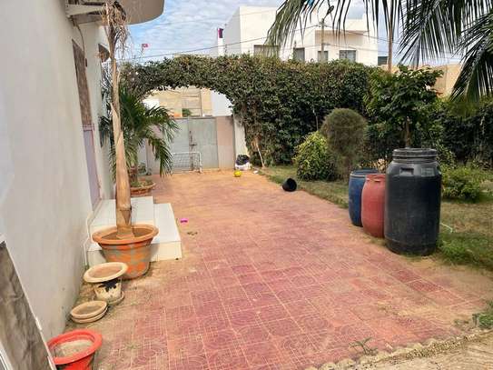 Villa meublée sortie 9 Almadies 2 image 11