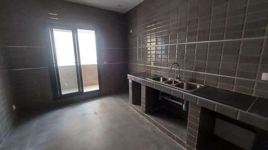 Appartement neuf de type f4 image 4