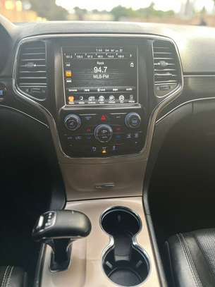 Jeep Grand cherooke image 2