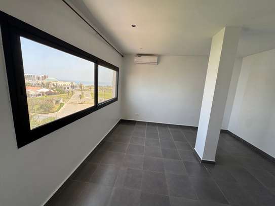 Lumineux F3 en Face King Fahad image 14