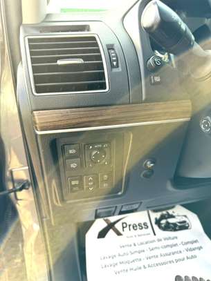 Toyota land cruiser VX image 9