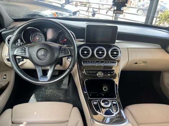 MERCEDES C300 2018 image 7