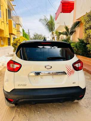 Renault QM3 2015-2016 image 6