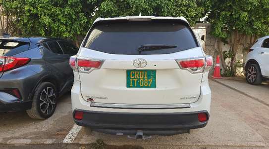 Toyota Highlander 7 places image 12