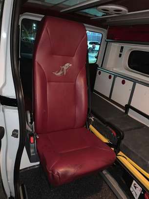Ambulance Opel vivaro image 12