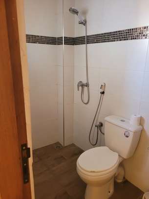 Trois chambres à louer par mois image 12