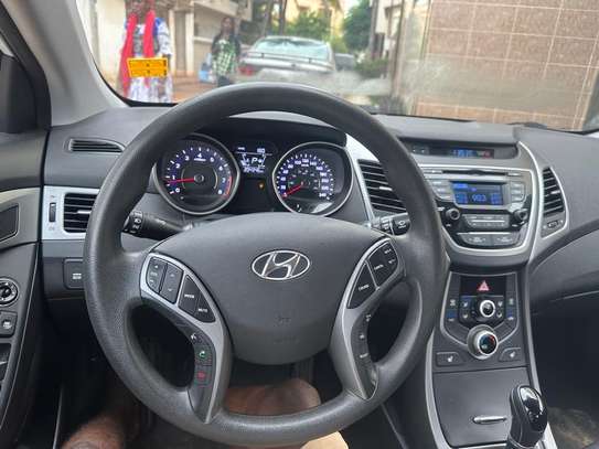 Hunday Elantra 2016 image 2