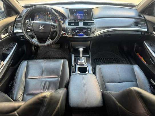 Honda Crosstour  2015 image 9