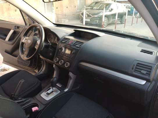 SUBARU FORESTER image 4