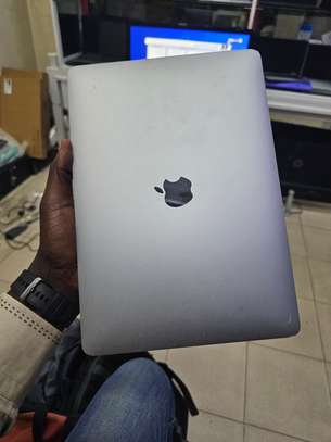 Macbook Air 2020 16go ram image 3