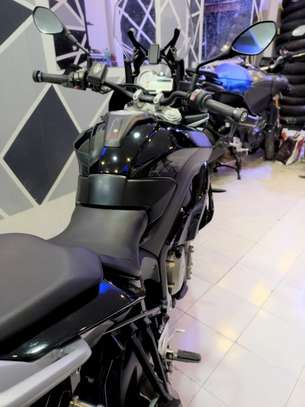 Bmw s1000 xr triple black image 13