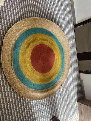 Tapis rond moderne image 1