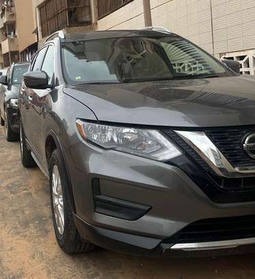 Nissan Rogue 2019 image 2